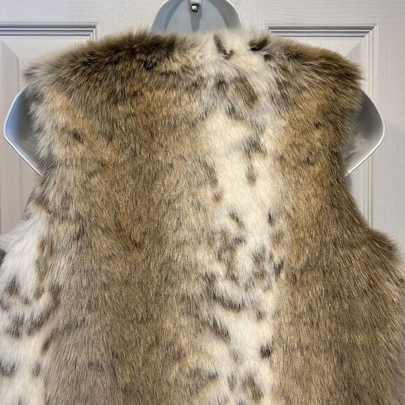 Le Chateau Faux Fur Vest Size Small‎ - Picture 6 of 9